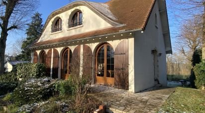 House 5 rooms of 120 m² in Seine-Port (77240)