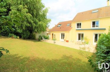 House 7 rooms of 150 m² in Collégien (77090)