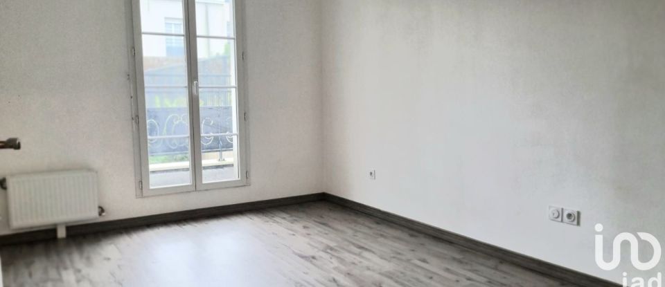 Apartment 2 rooms of 48 m² in Saint-Pierre-du-Perray (91280)