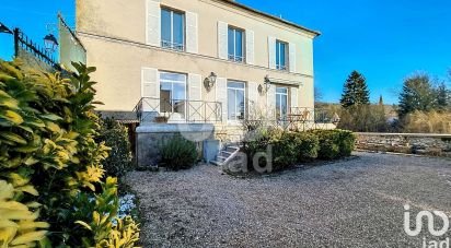 House 10 rooms of 256 m² in Moret Loing et Orvanne (77250)