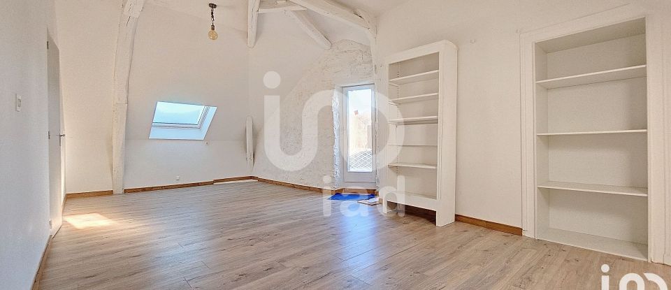 Maison 10 pièces de 256 m² à Moret Loing et Orvanne (77250)