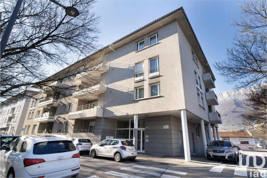Appartement 2 pièces de 52 m² à Le Pont-de-Claix (38800)