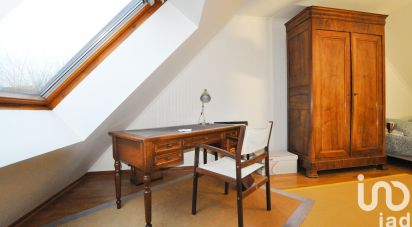 Maison traditionnelle 6 pièces de 126 m² à La Chapelle-Saint-Aubin (72650)
