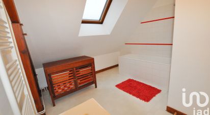 Maison traditionnelle 6 pièces de 126 m² à La Chapelle-Saint-Aubin (72650)