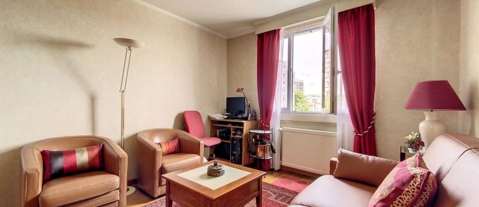 Apartment 3 rooms of 61 m² in Villejuif (94800)