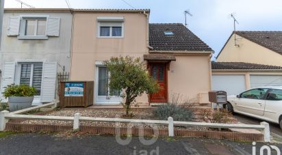 House 4 rooms of 100 m² in Sérifontaine (60590)