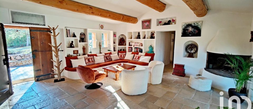 Maison traditionnelle 11 pièces de 350 m² à Lorgues (83510)