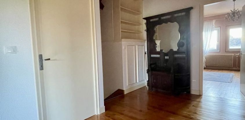House 7 rooms of 176 m² in Égreville (77620)