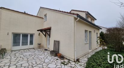 Maison 5 pièces de 114 m² à Arpajon-sur-Cère (15130)