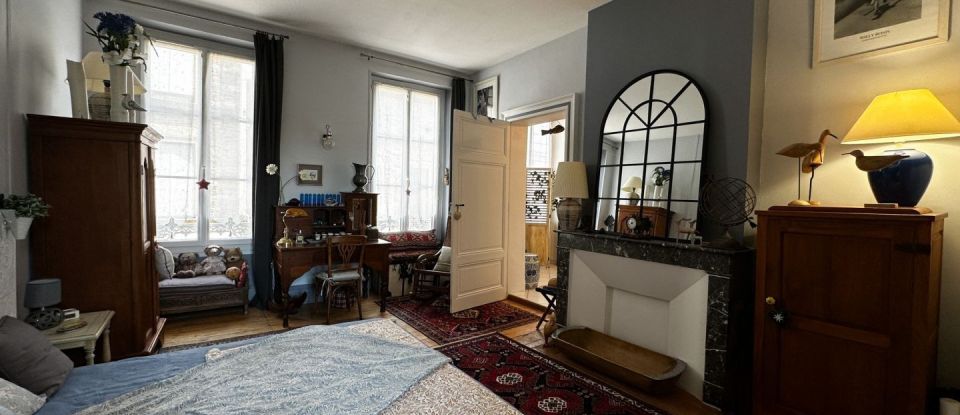 House 7 rooms of 251 m² in Villeneuve-sur-Lot (47300)