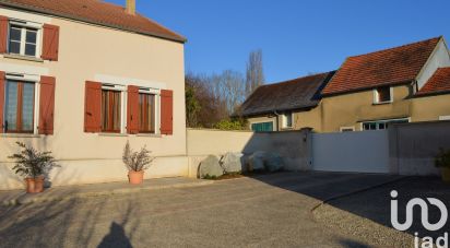 Maison 6 pièces de 132 m² à Rouvray (89230)