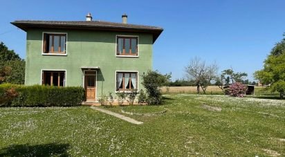 House 6 rooms of 138 m² in Simard (71330)