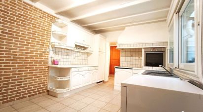 House 6 rooms of 95 m² in Auchel (62260)