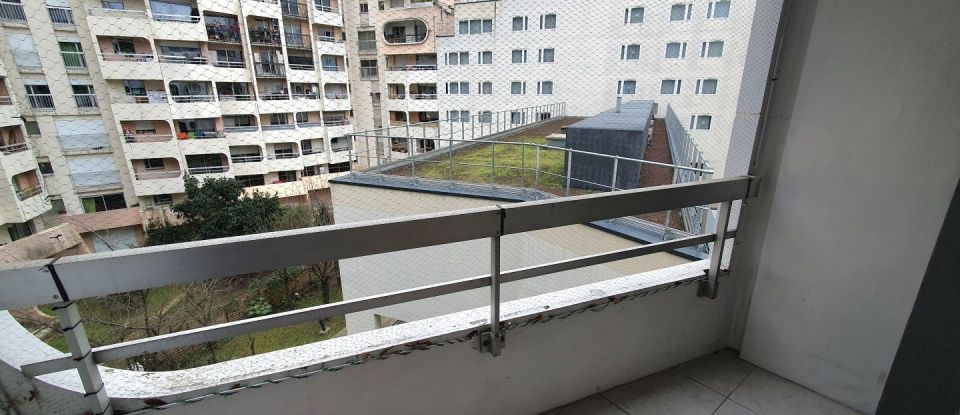 Apartment 4 rooms of 90 m² in Paris (75019)
