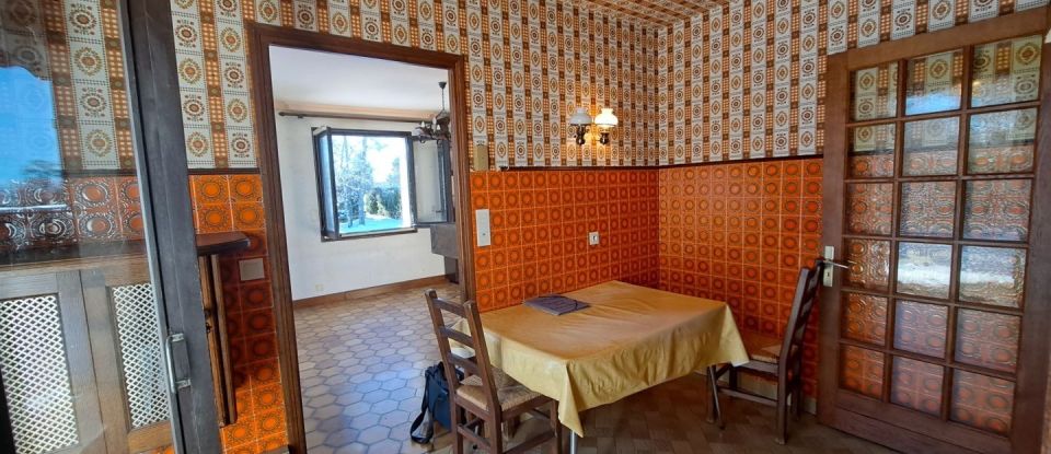 House 6 rooms of 100 m² in Giat (63620)