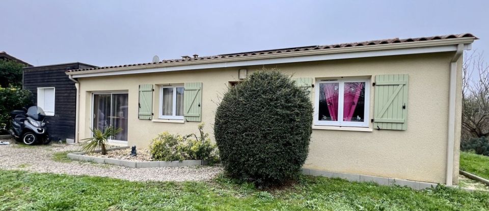 House 7 rooms of 137 m² in Cubzac-les-Ponts (33240)