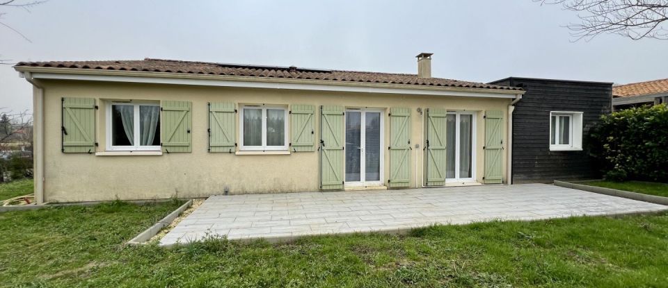 House 7 rooms of 137 m² in Cubzac-les-Ponts (33240)