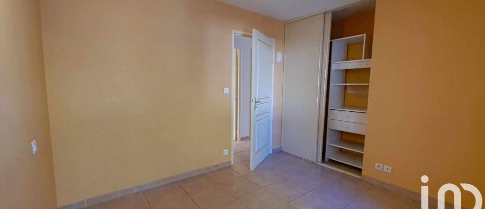 Appartement 5 pièces de 102 m² à Saint-Juéry (81160)