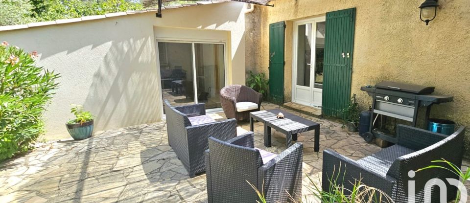 House 4 rooms of 121 m² in Lorgues (83510)