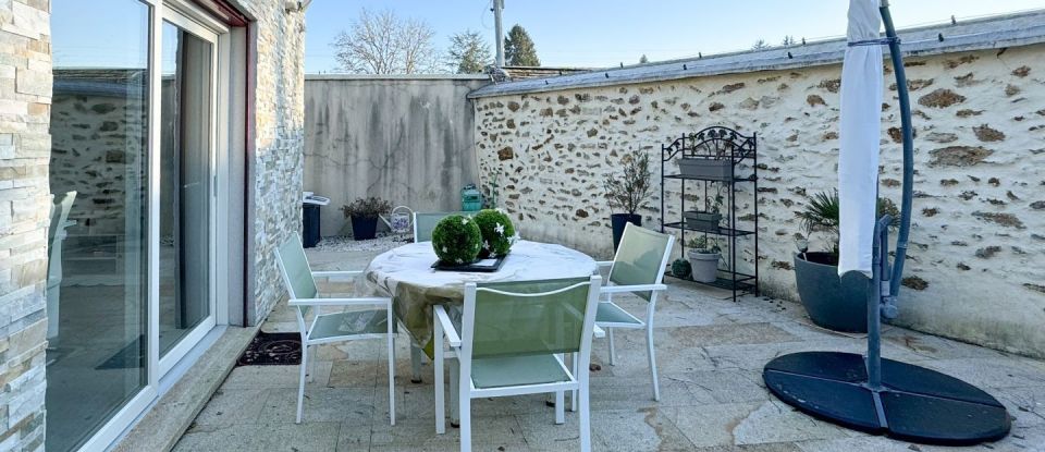 House 5 rooms of 120 m² in Beauvoir (77390)