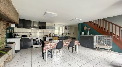 House 5 rooms of 156 m² in Montours (35460)