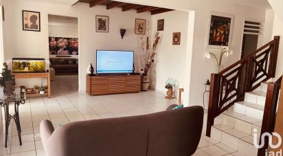 House 6 rooms of 147 m² in REMIRE-MONTJOLY (97354)