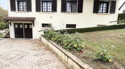 House 5 rooms of 155 m² in Val-de-Meuse (52140)