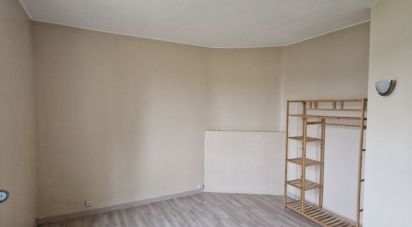 Maison 2 pièces de 73 m² à Denain (59220)