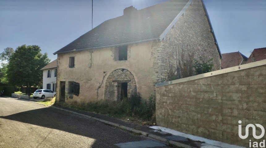 Maison 5 pièces de 200 m² à Villers-Chemin-et-Mont-lès-Étrelles (70700)