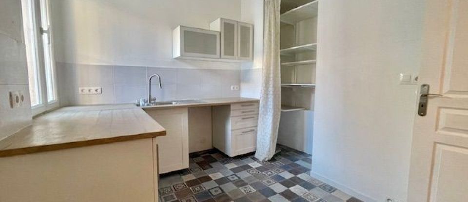 Appartement 4 pièces de 70 m² à Toulon (83200)