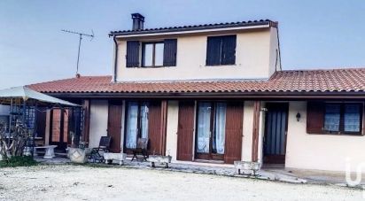 House 5 rooms of 130 m² in Abzac (33230)