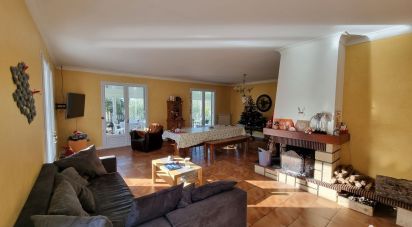 House 10 rooms of 350 m² in Vergeroux (17300)