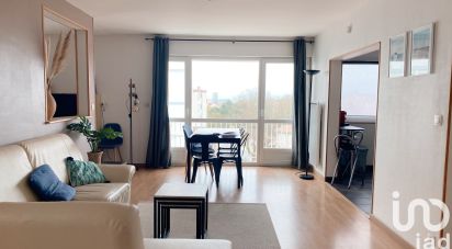 Apartment 4 rooms of 71 m² in La Rochelle (17000)