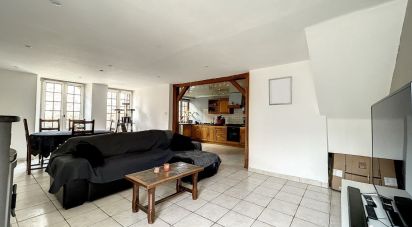 Maison 6 pièces de 135 m² à La Neuville-aux-Larris (51480)