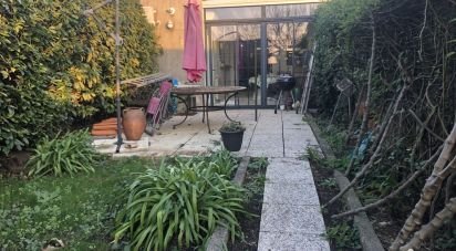 House 3 rooms of 90 m² in Rochefort (17300)
