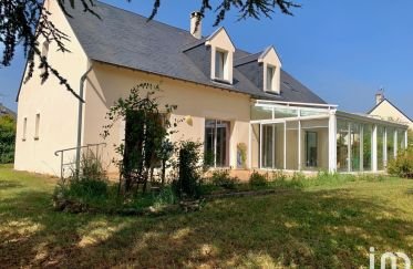 Maison 7 pièces de 200 m² à Saint-Pryvé-Saint-Mesmin (45750)