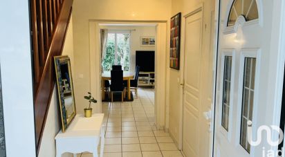 House 6 rooms of 118 m² in Bailly-Romainvilliers (77700)