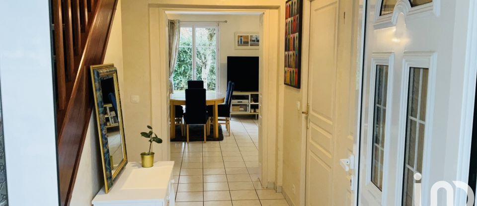 Maison 6 pièces de 118 m² à Bailly-Romainvilliers (77700)