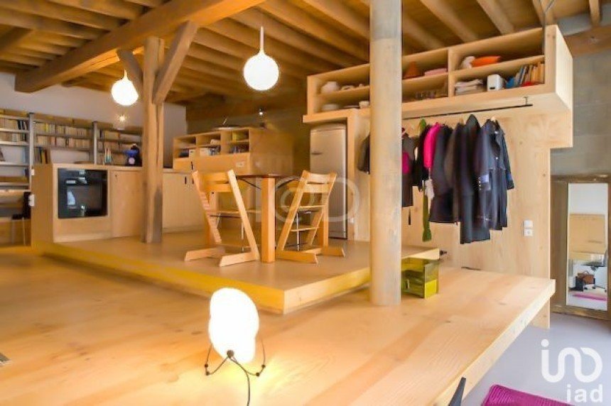 Loft 5 rooms of 137 m² in Nantes (44000)
