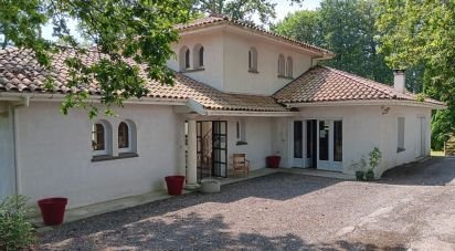 House 6 rooms of 270 m² in Came (64520)
