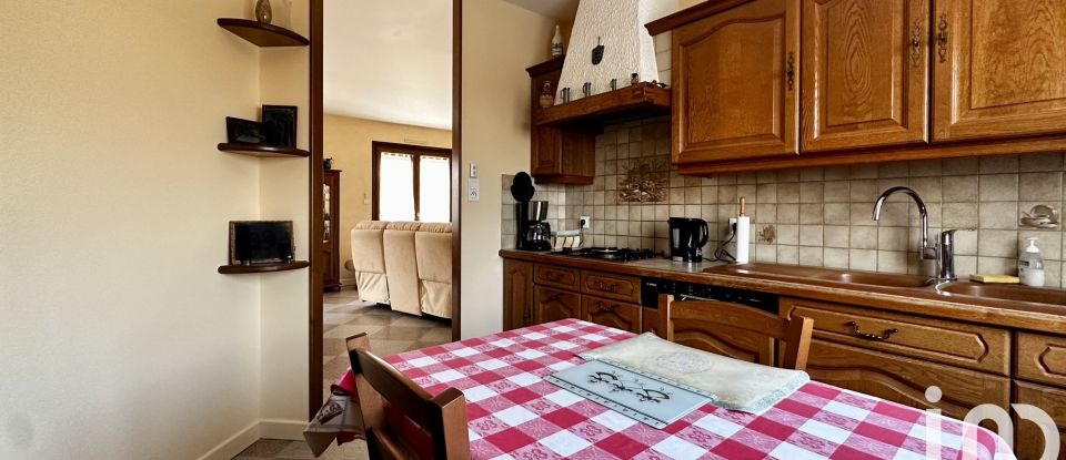 Traditional house 6 rooms of 105 m² in Golbey (88190)