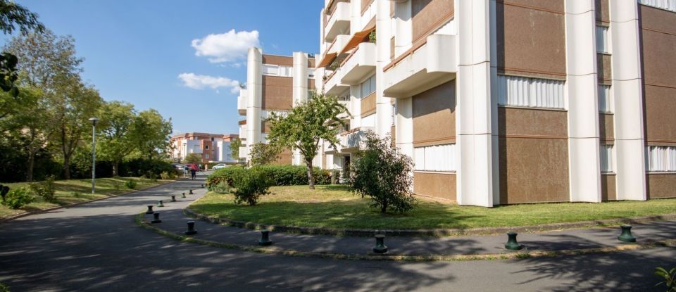 Appartement 4 pièces de 82 m² à Chatou (78400)