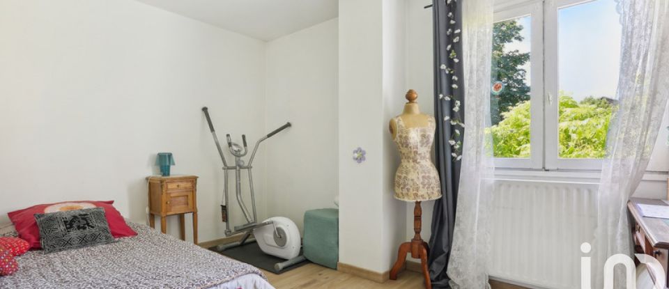 Appartement 3 pièces de 70 m² à Ivry-sur-Seine (94200)