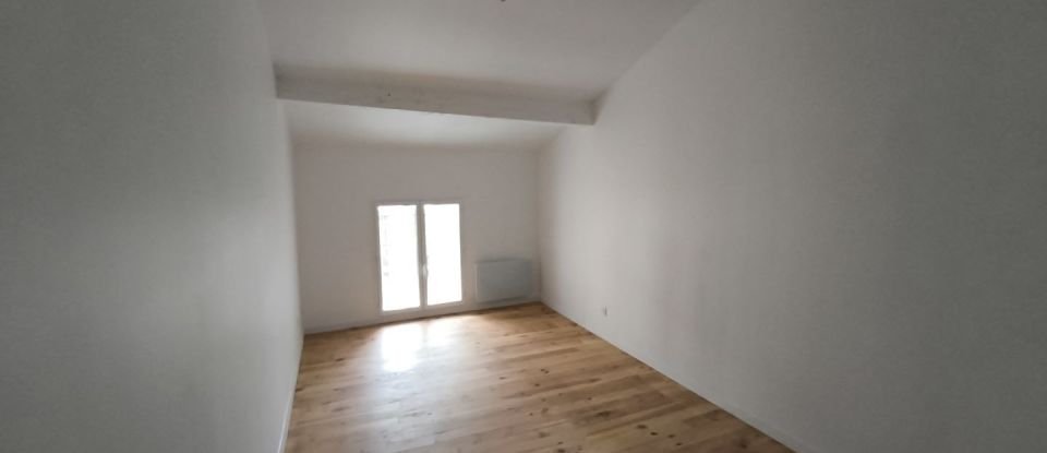 House 5 rooms of 140 m² in La Sauve (33670)