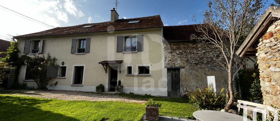 Traditional house 8 rooms of 210 m² in Saint-Germain-sur-Morin (77860)