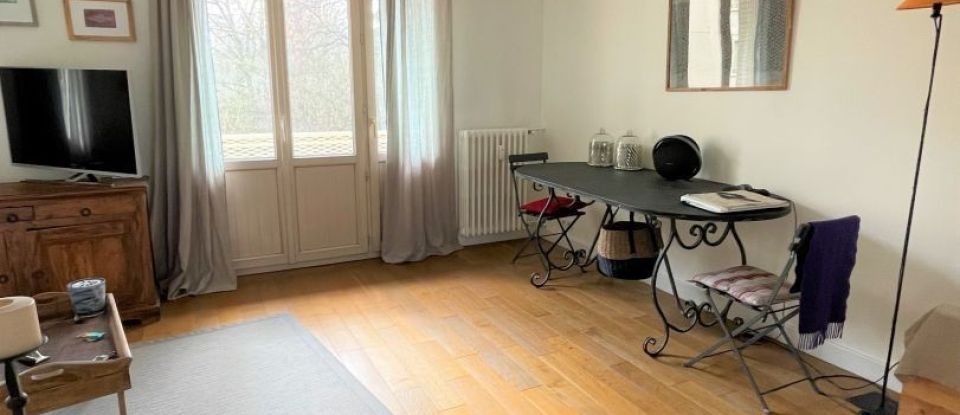 Appartement 3 pièces de 55 m² à Saint-Cloud (92210)