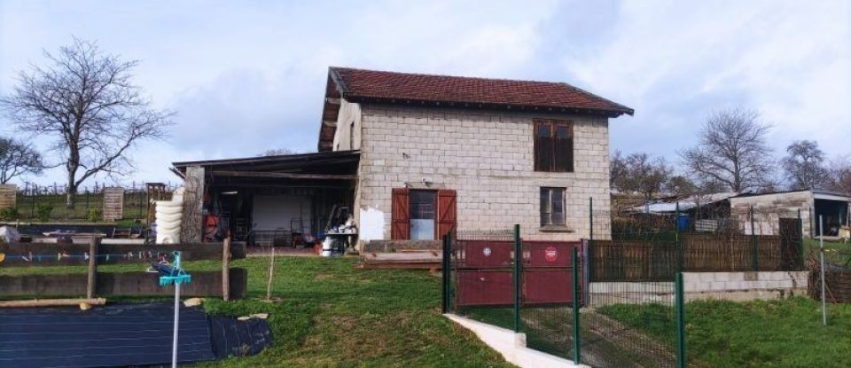 House 6 rooms of 136 m² in Poussay (88500)