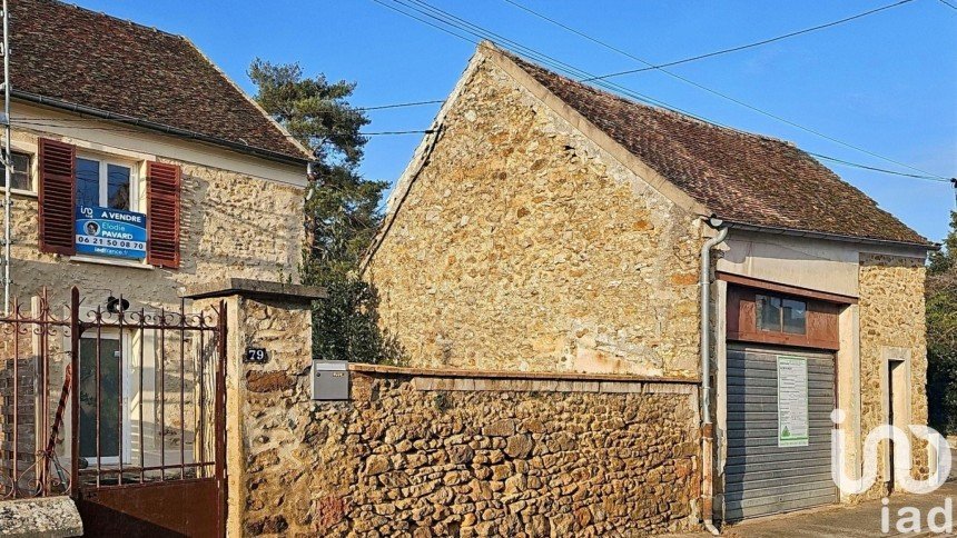 Maison traditionnelle 4 pièces de 71 m² à Ozouer-le-Voulgis (77390)