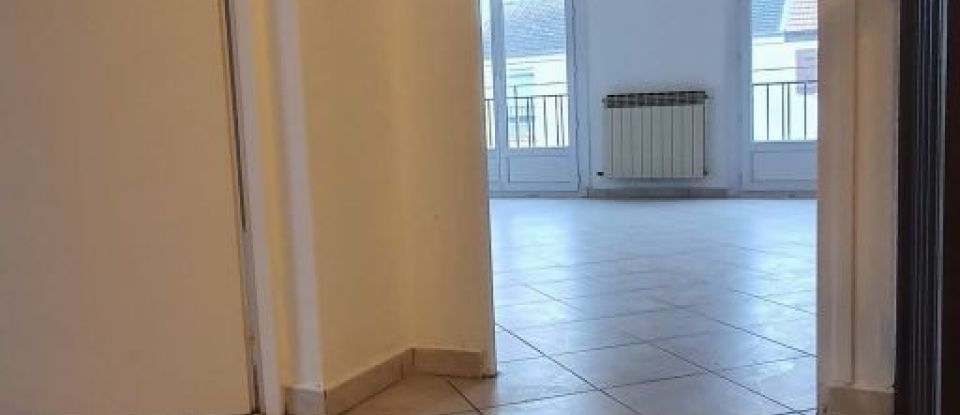 Town house 4 rooms of 89 m² in Maurepas (78310)