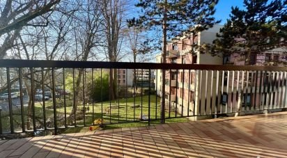 Apartment 4 rooms of 76 m² in Palaiseau (91120)